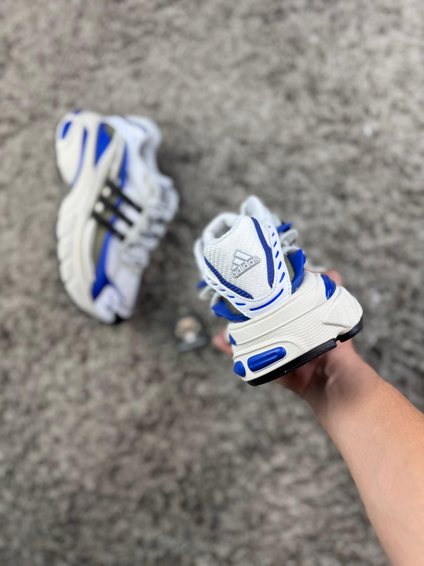 Pharrell x Virginia Jellyfish “Royal Blue”