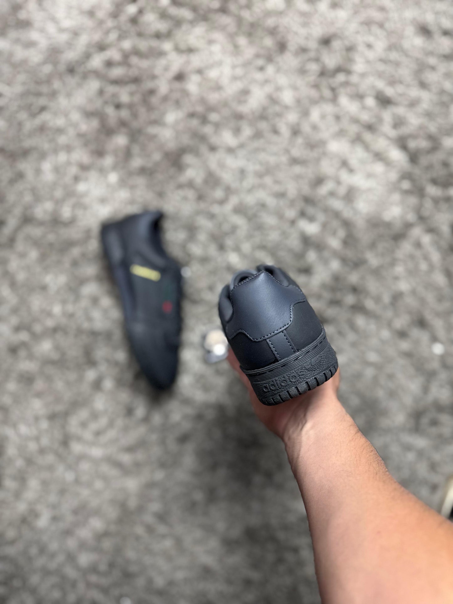 Adidas Yeezy Phowerphase “Core Black”